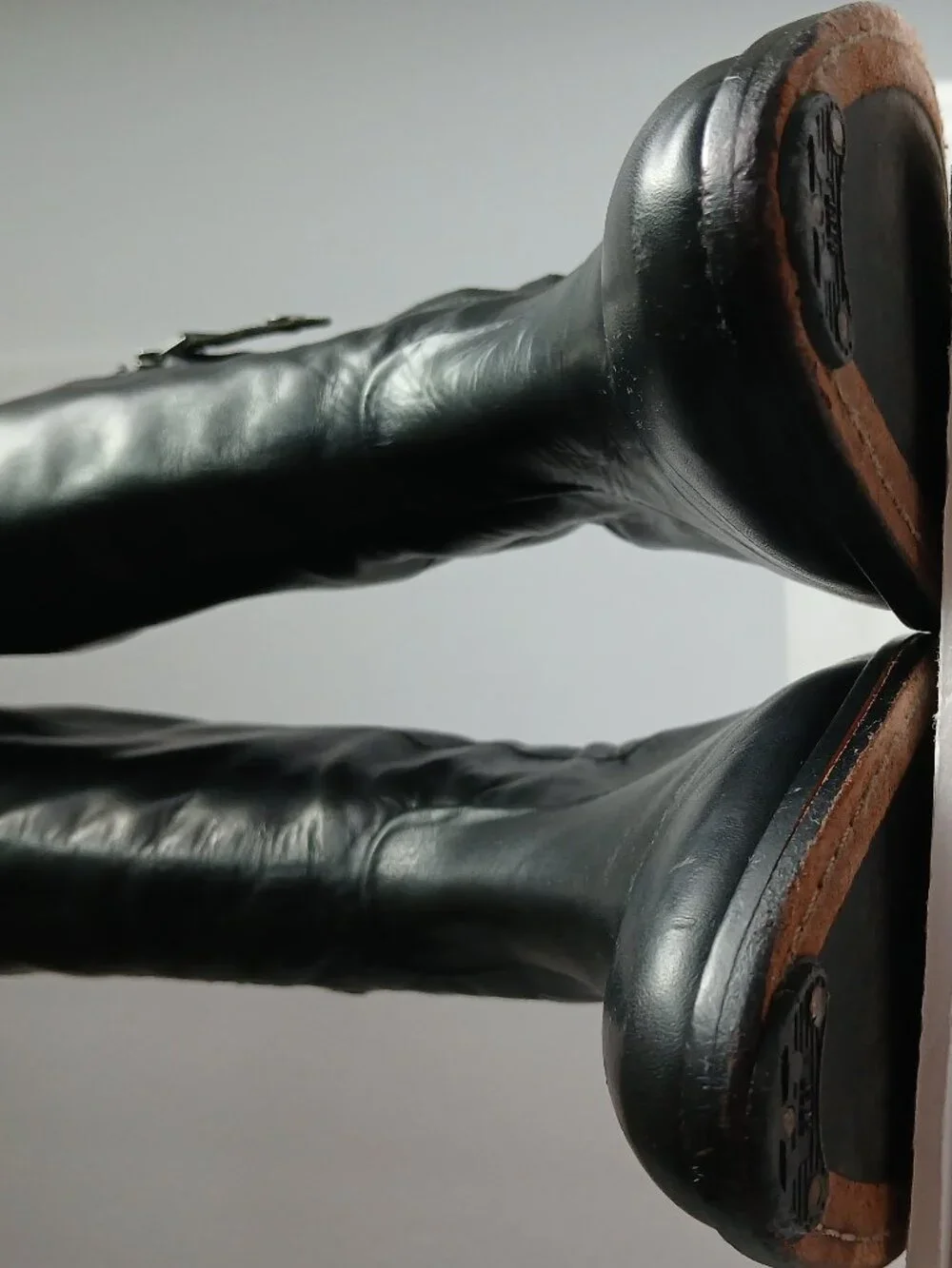 BCBG Max Azaria Black Leather Over The Knee Equestrian Style Riding Boots Size 8
